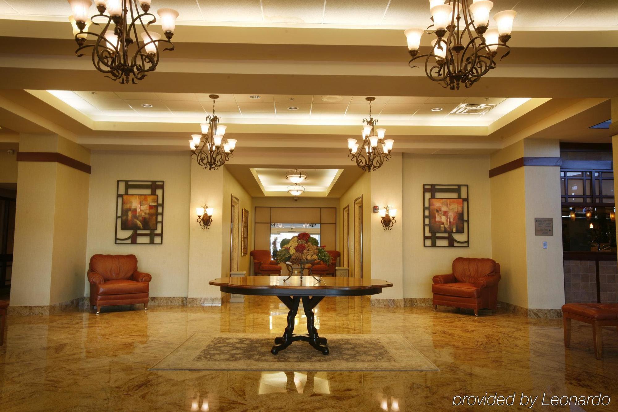 Crowne Plaza Tulsa Hotel Southern Hills Interior photo